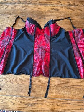Red Black Floral Corset Bustier Garter Lingerie Plus Size 1X Hips & Curves